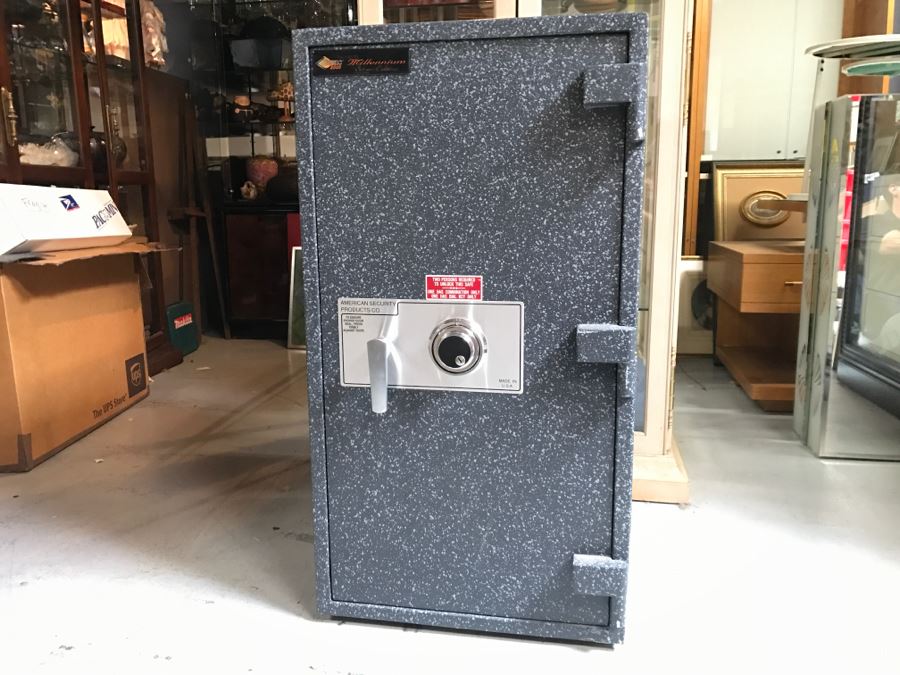 AMSEC 2000 Millennium Silver Edition Large Combination Safe American Security Products Co 21'W X 22'D X 39'H [Photo 7]