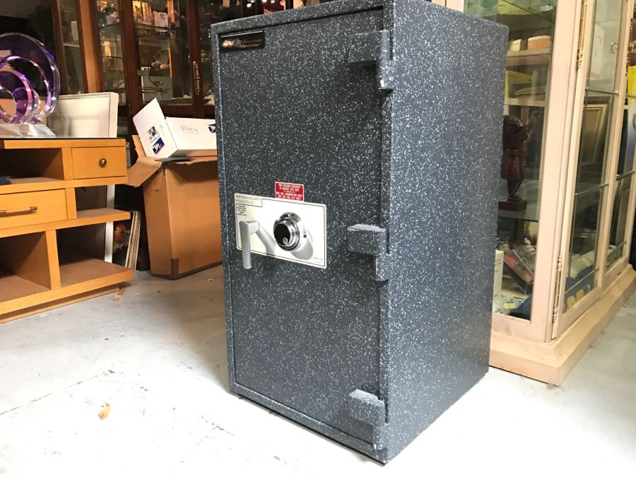 AMSEC 2000 Millennium Silver Edition Large Combination Safe American Security Products Co 21'W X 22'D X 39'H [Photo 9]