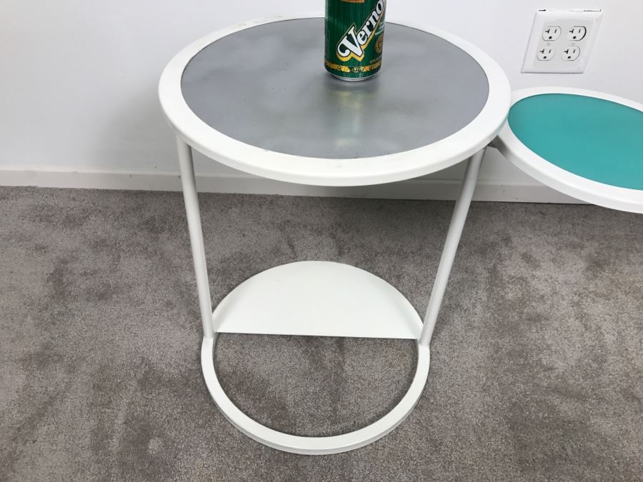 Metal Swing Side Table [Photo 3]