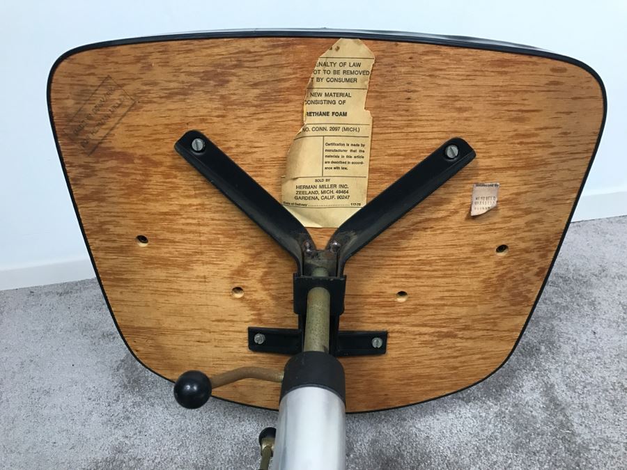 Vintage Mid-Century Office Chair Made In Denmark For Herman Miller [Photo 3]