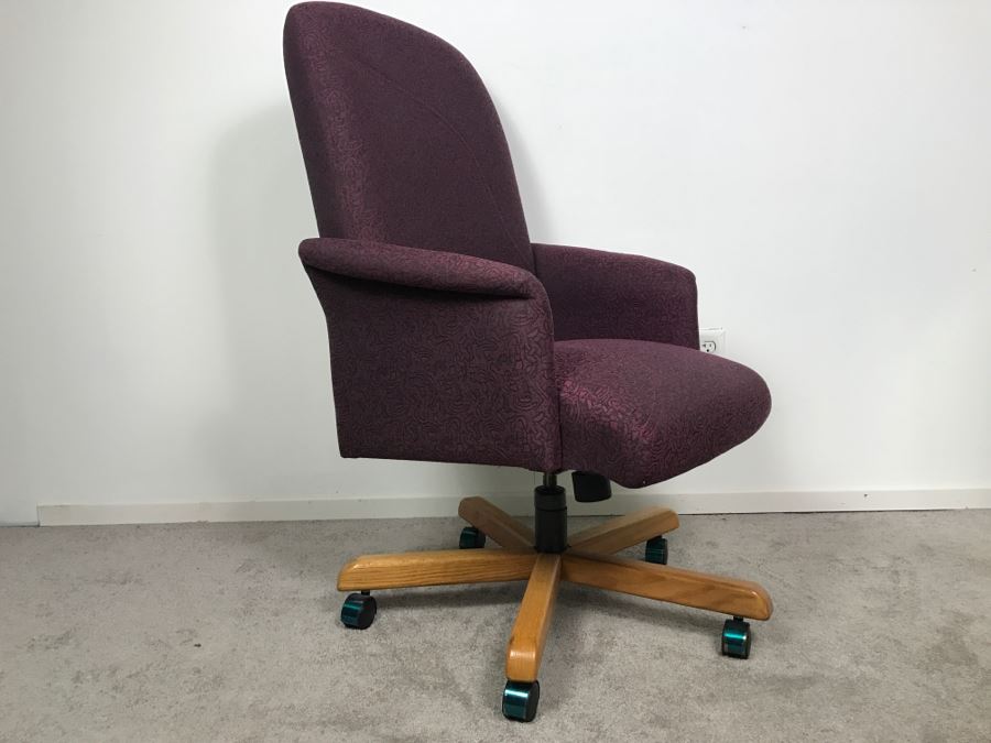 Purple Office Armchair On Casters [Photo 4]