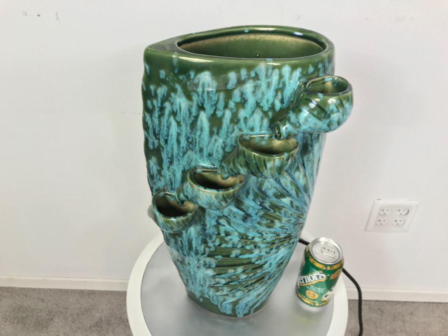 Glazed Ceramic Pottery Fountain [Photo 3]