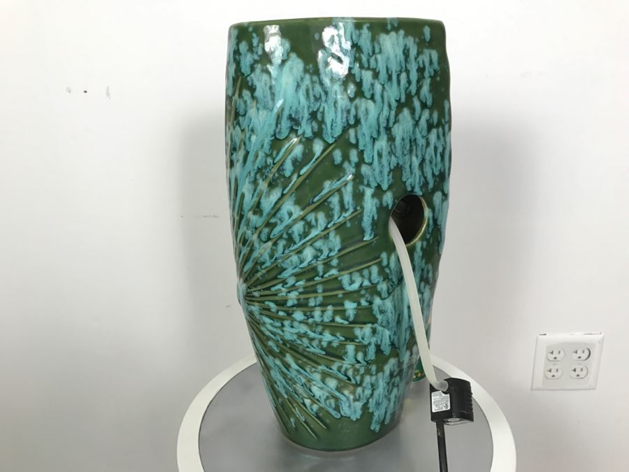 Glazed Ceramic Pottery Fountain [Photo 4]