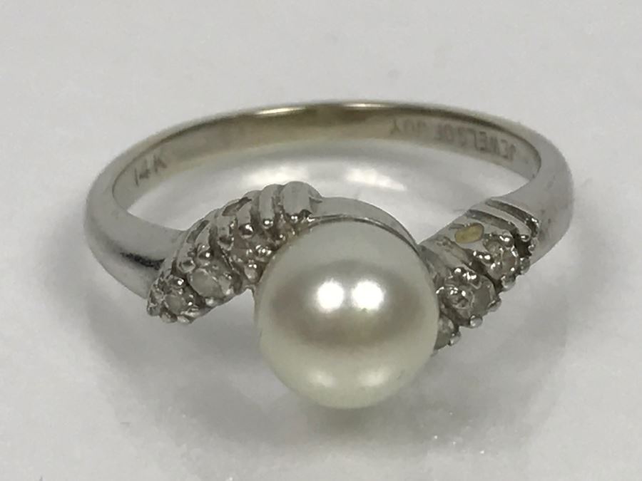 14K White Gold Akoya Pearl With Single Cut Diamonds Ring 2.8g FMV $200 Ring Size 5 3/4 [Photo 9]