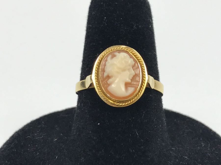 18K Yellow Gold Shell Cameo Ring 1.8g Ring Size 7 1/4