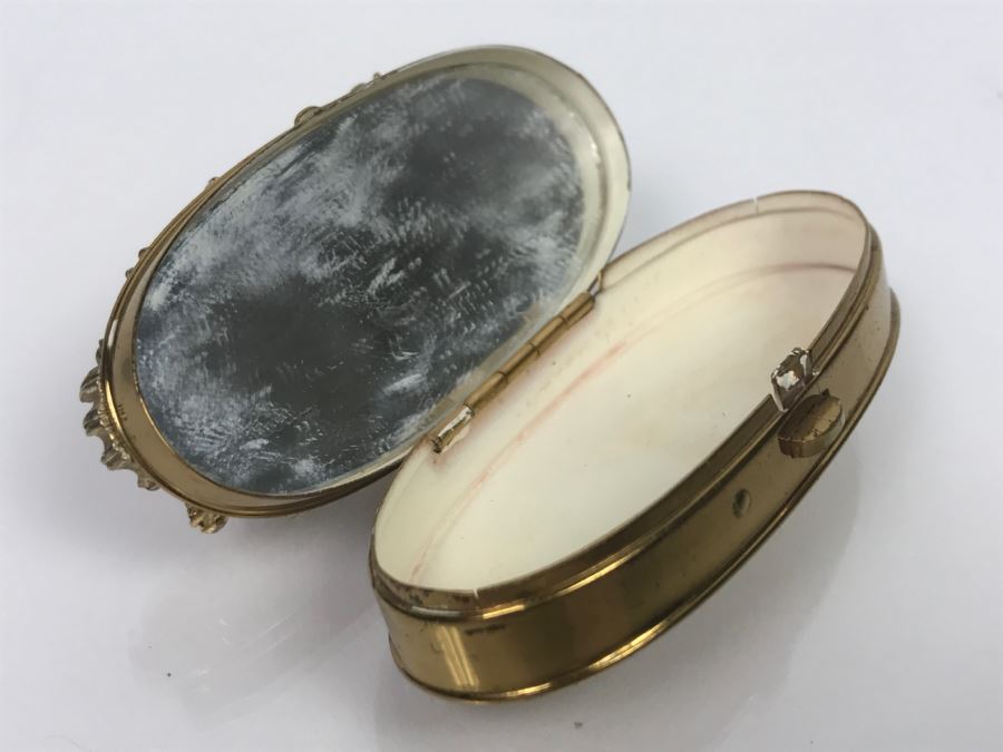 Vintage 1940's Pill Box [Photo 7]