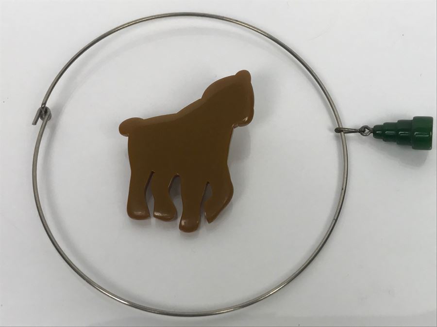 Bakelite Pendant Necklace And Bakelite Animal Brooch Pin [Photo 7]