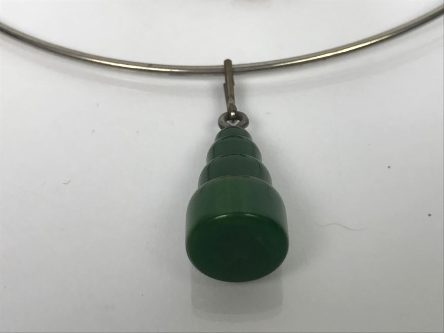 Bakelite Pendant Necklace And Bakelite Animal Brooch Pin [Photo 3]