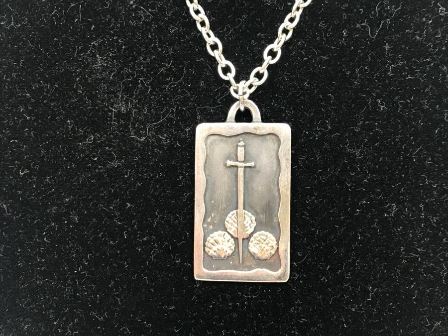 Sterling Silver Pendant With Sterling Silver Chain 25.3g [Photo 2]