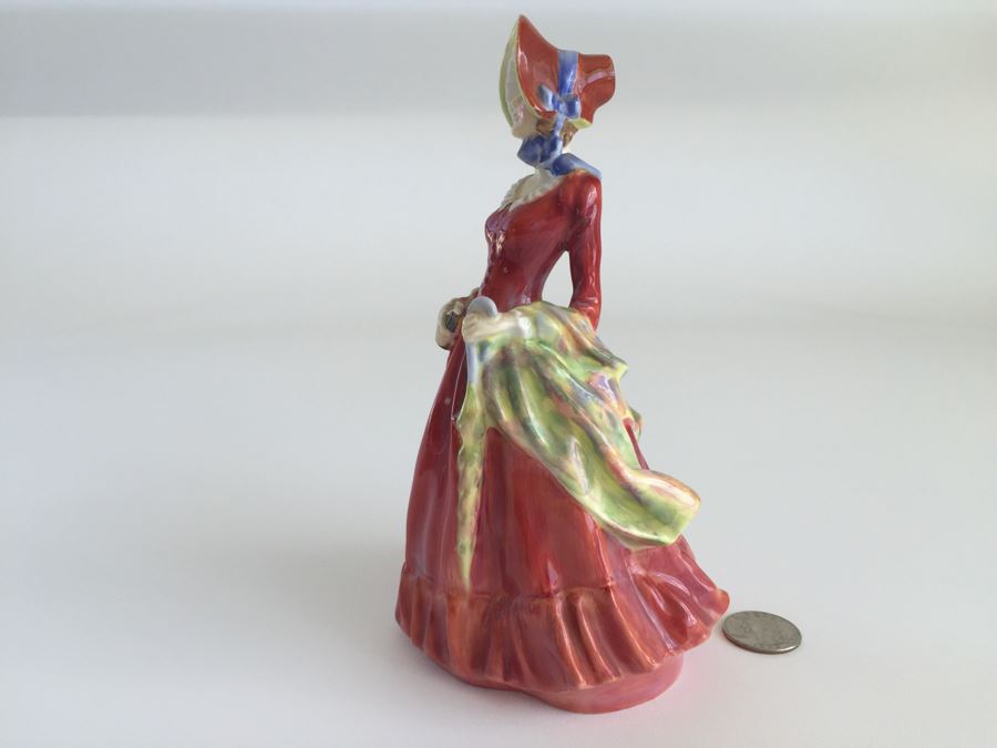 Vintage Royal Doulton Lady Figurine Sabbath Morn HN 1982 [Photo 1]