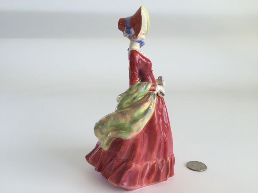 Vintage Royal Doulton Lady Figurine Sabbath Morn HN 1982 [Photo 5]