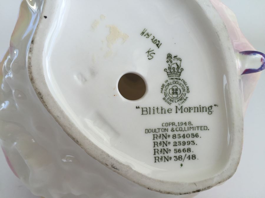 Vintage Royal Doulton Lady Figurine Blithe Morning HN 2021 [Photo 6]