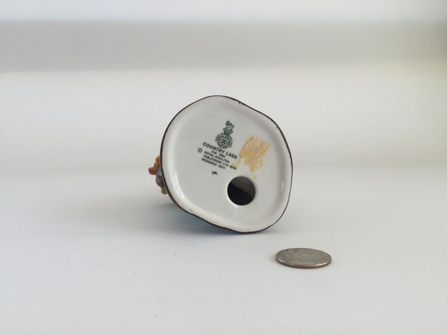 Vintage Royal Doulton Lady Figurine Country Lass HN 1991 [Photo 2]