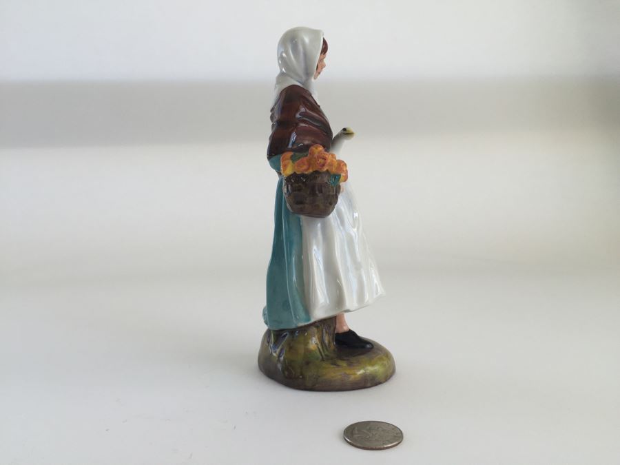 Vintage Royal Doulton Lady Figurine Country Lass HN 1991 [Photo 5]