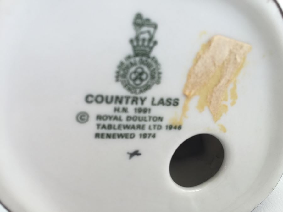 Vintage Royal Doulton Lady Figurine Country Lass HN 1991 [Photo 6]