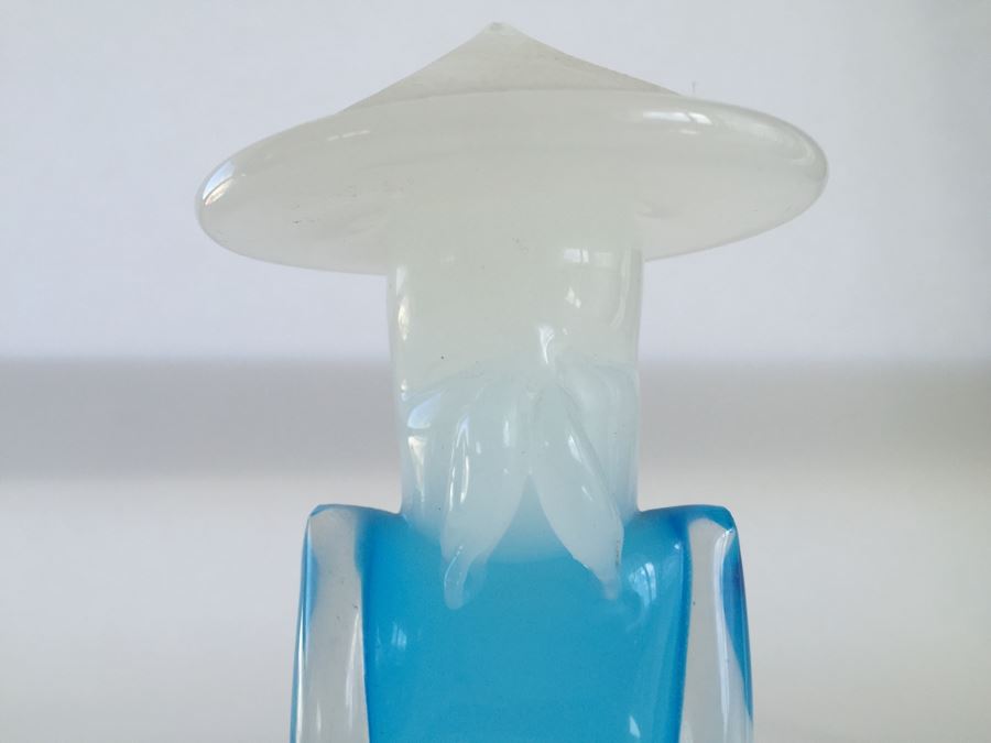 Oball Murano Art Glass Blue And White Asian Figurine With Label [Photo 3]