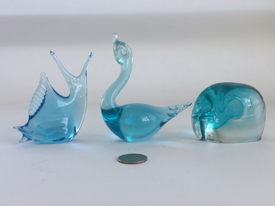 Set Of (3) Blue Glass Animal Figurines Elephant, Snail And Swan Elephant Has Made In Japan Label [Photo 1]