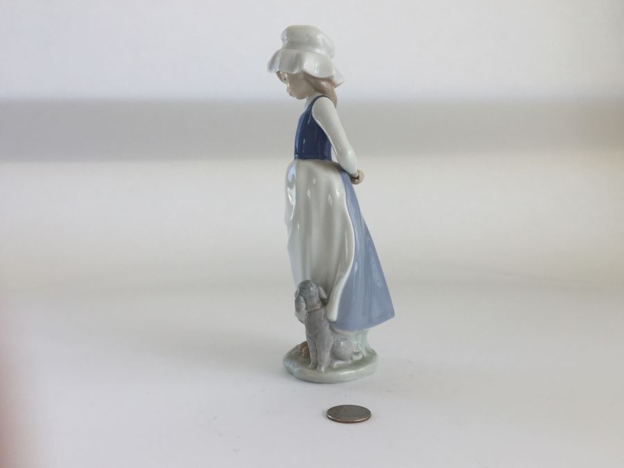 NAO Llladro Figurine [Photo 2]