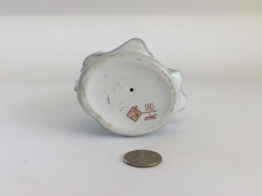 NAO Llladro Figurine [Photo 5]