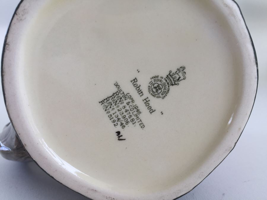 Vintage Royal Doulton Toby Mug Robin Hood [Photo 6]