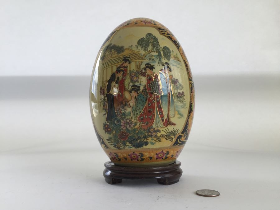 Large Hand Painted Japanese Egg With Wooden Stand [Photo 3]