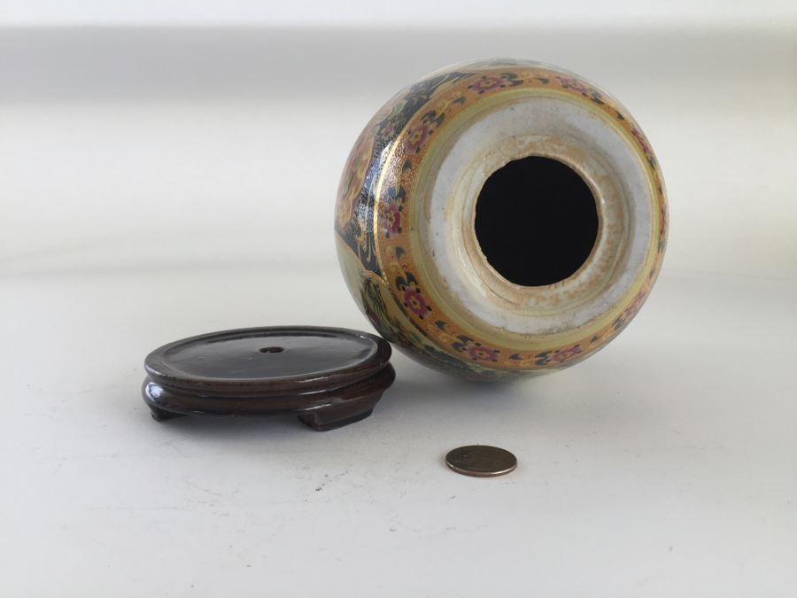 Large Hand Painted Japanese Egg With Wooden Stand [Photo 5]