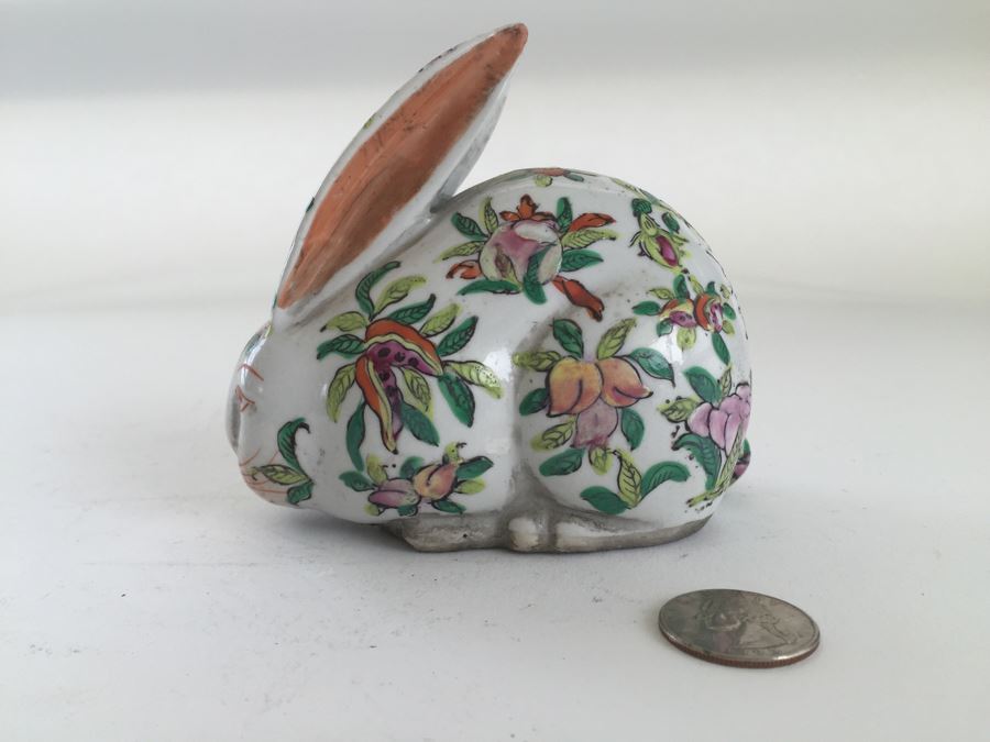 Vintage Hand Painted Chinese Rabbit [Photo 2]