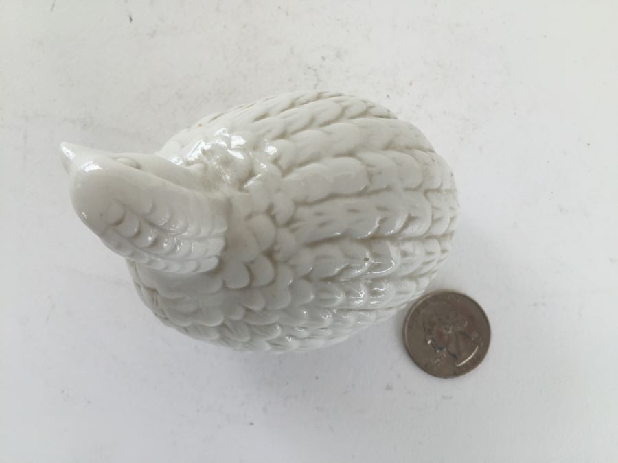 Pair Of White Porcelain Bird Figurines [Photo 5]