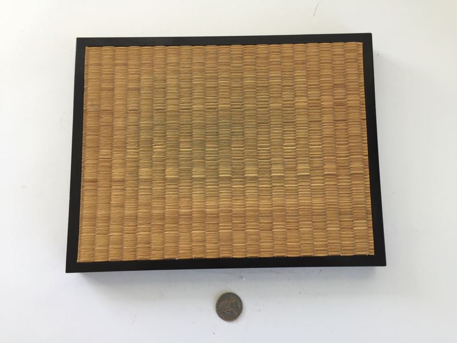 Craftsman Hakata Doll Made In Japan Of Couple On Stand [Photo 3]