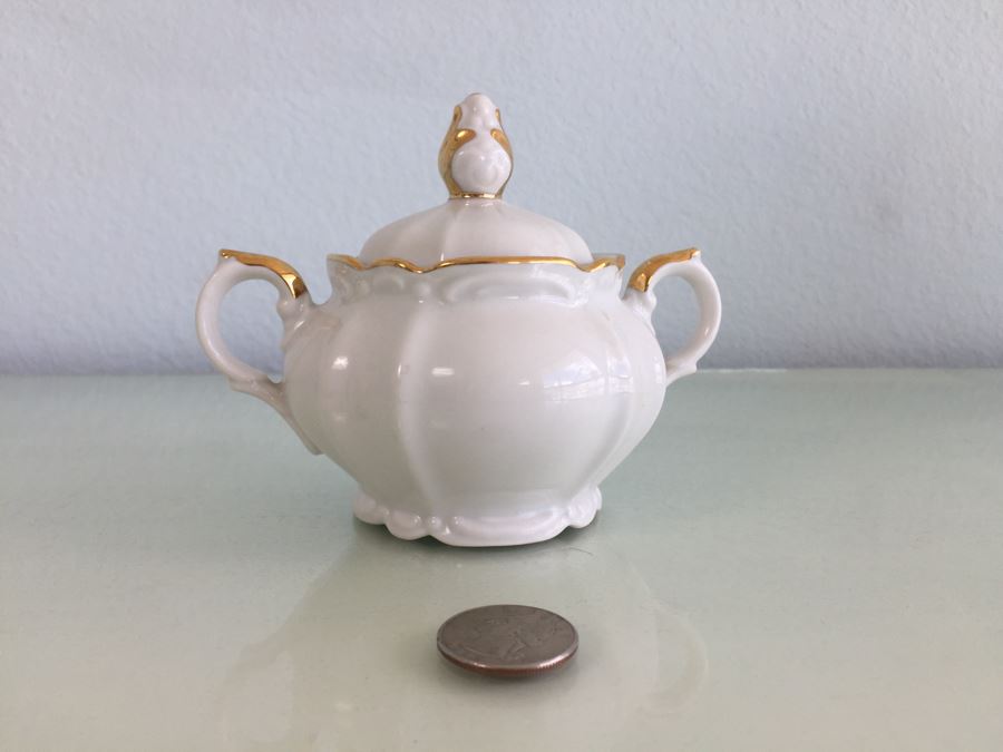 Elegant White And Gold Bavaria China Tea Set [Photo 6]