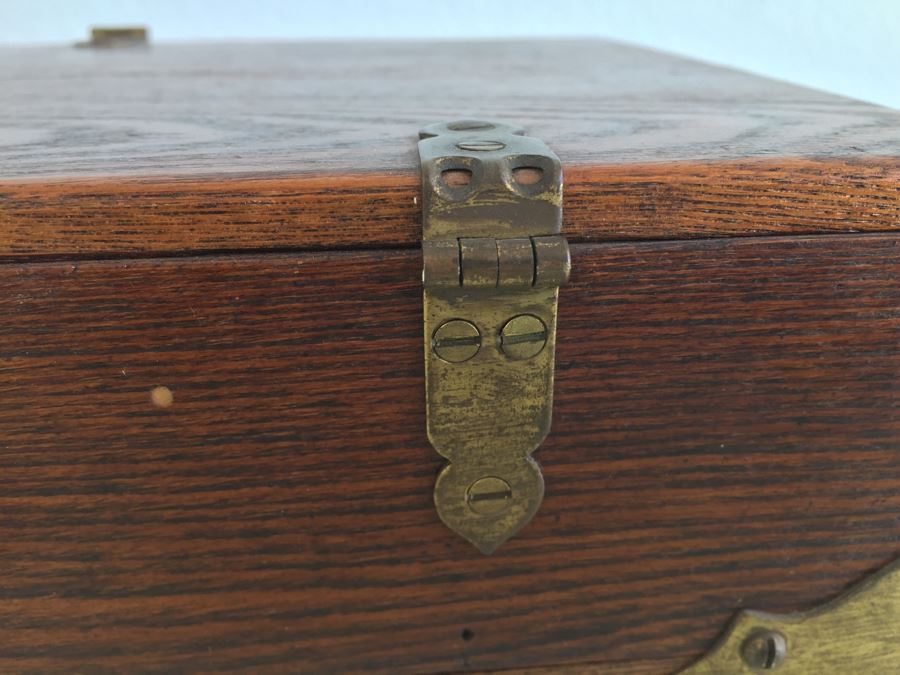 Vintage Wooden Box With Sewing Supplies, Pin Cushions, Buttons [Photo 5]