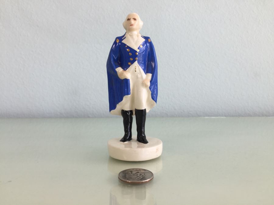 Pair Of Small Mt Vernon VA Figurines [Photo 7]