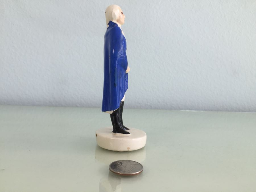 Pair Of Small Mt Vernon VA Figurines [Photo 10]