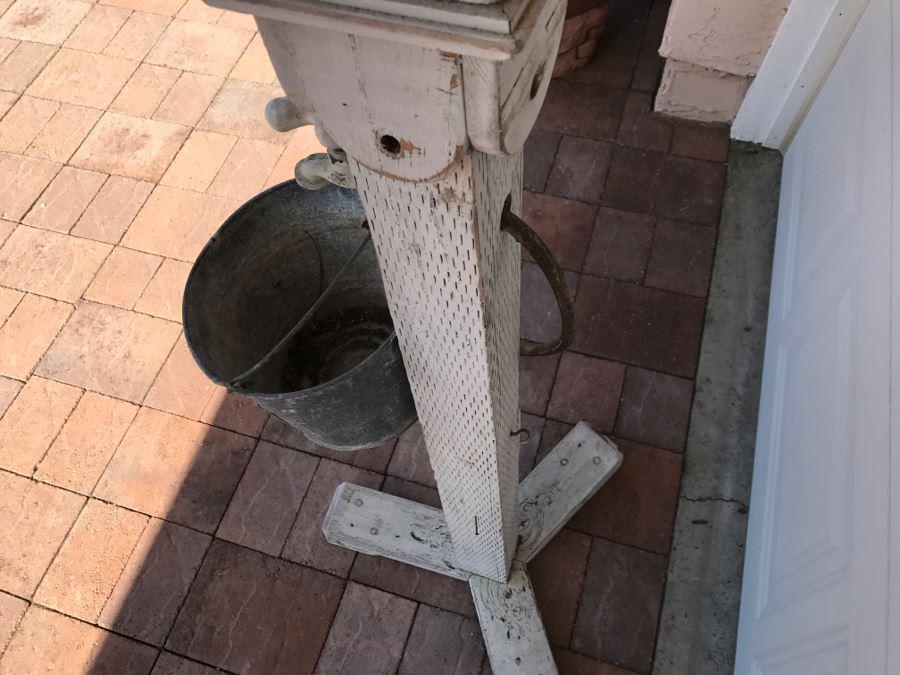 White Shabby Chic Wooden Rack Fountain With Galvanized Bucket (Missing Water Pump) [Photo 7]