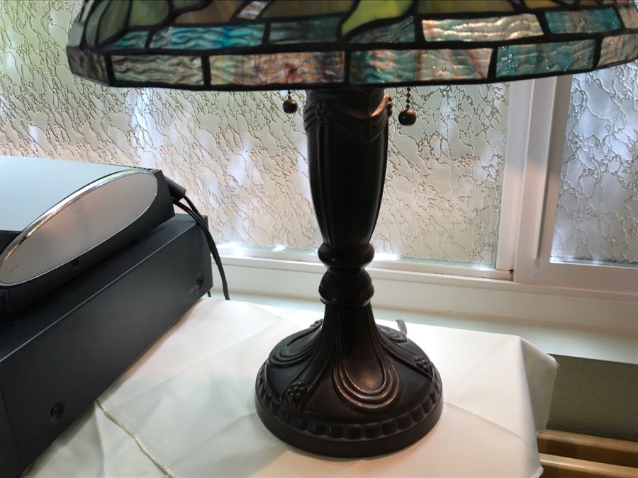 Stained Glass Table Lamp [Photo 7]