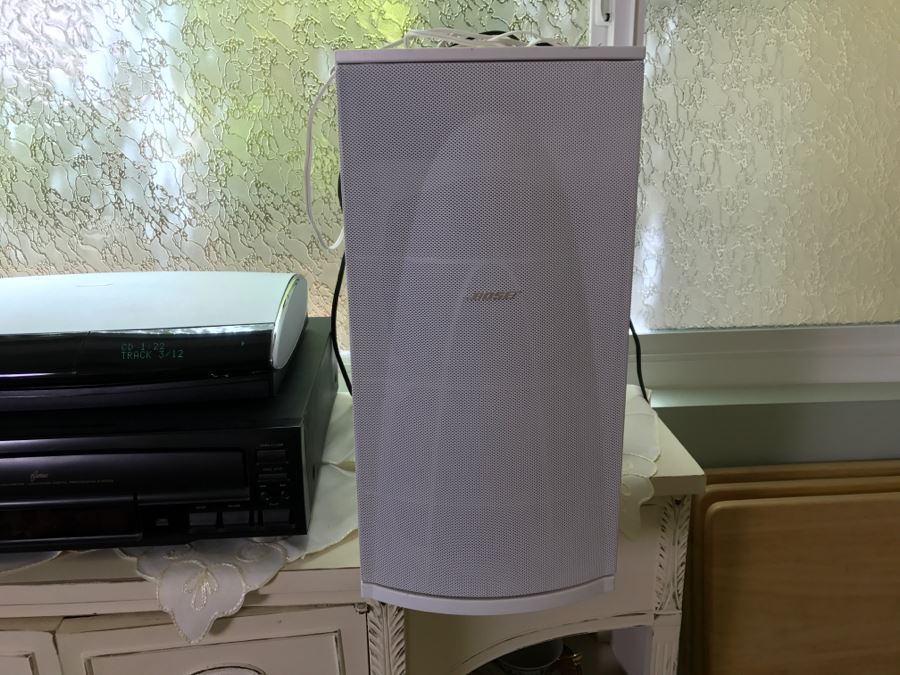 BOSE Model AV18 Media Center CD / DVD Player With 4-Piece BOSE Speaker System, BOSE Remote And TEAC PD-D1200 Multi CD Player [Photo 11]