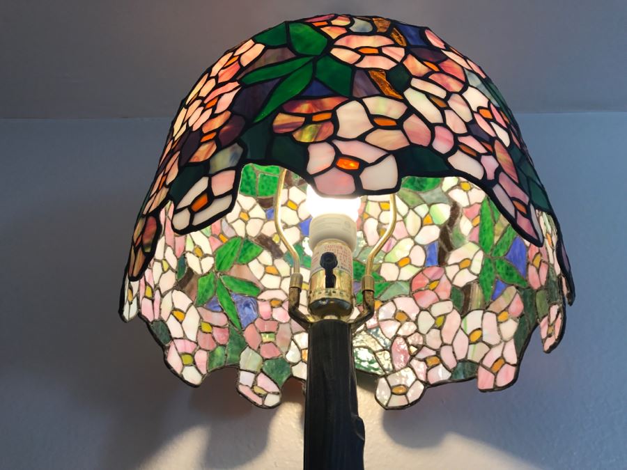 Stained Glass Table Lamp [Photo 7]