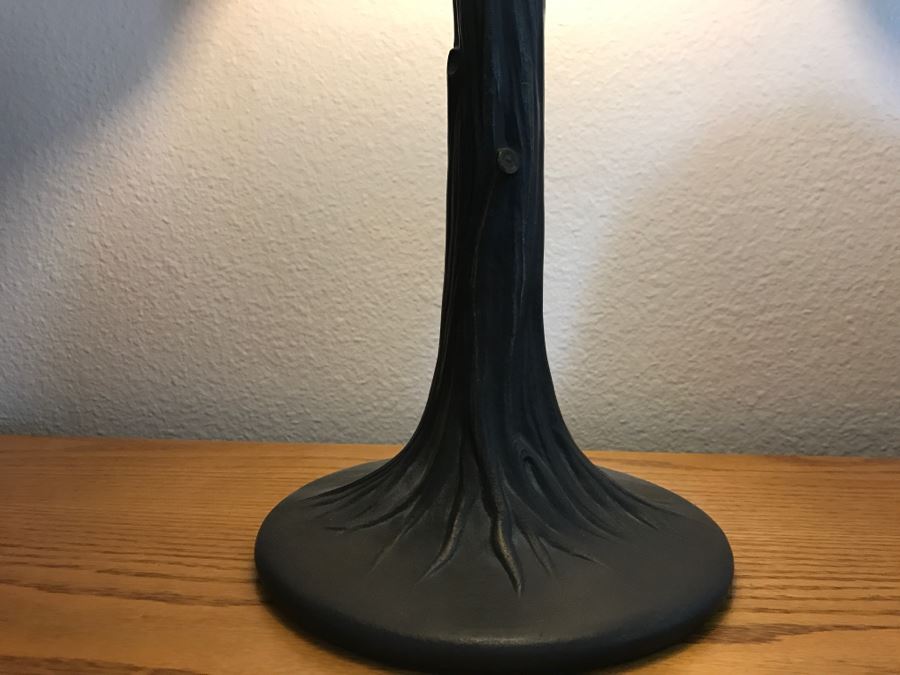 Stained Glass Table Lamp [Photo 8]