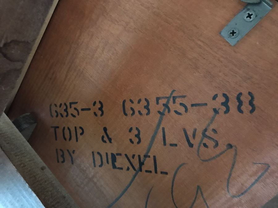 Stunning Drexel Duncan Phyfe Style Lyre Dining Table With (6) Chairs And (3) Leaves [Photo 9]