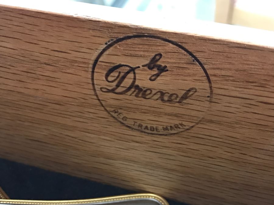 Drexel Sideboard Buffet Cabinet Matches Dining Table [Photo 8]