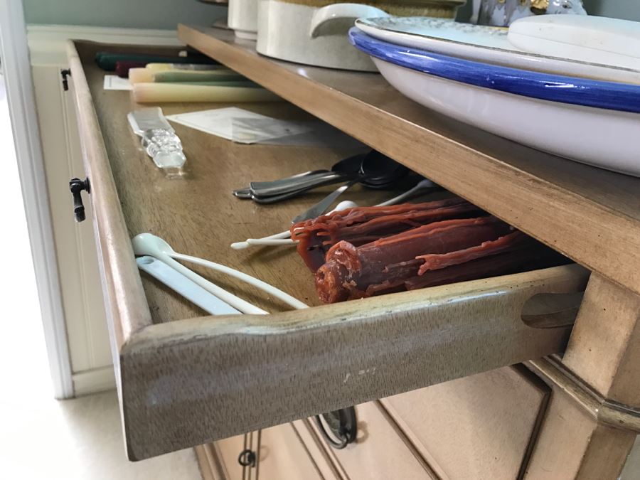 Drexel Sideboard Buffet Cabinet Matches Dining Table [Photo 7]