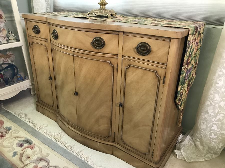 Drexel Sideboard Buffet Cabinet Matches Dining Table