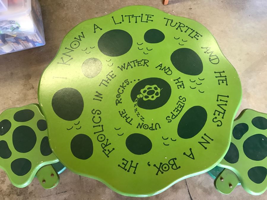 Kids Turtle Table With (2) Chairs [Photo 6]