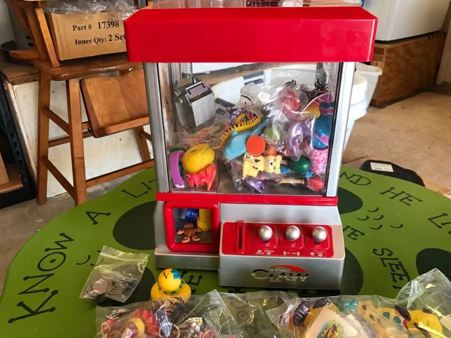 stuffed animal claw game