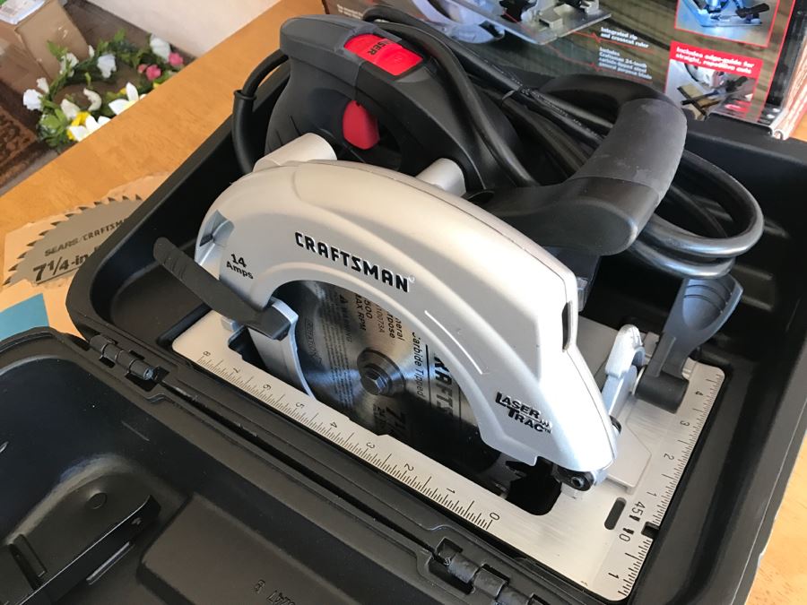 Craftsman 7 1/4 In Circular Saw With Laser Trac And Extra Blade Appears Never Used [Photo 15]