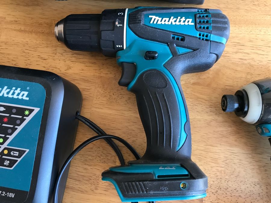 Pair Of Makita Cordless Drill-Drivers With Bag And Charger Appears Never Used [Photo 8]