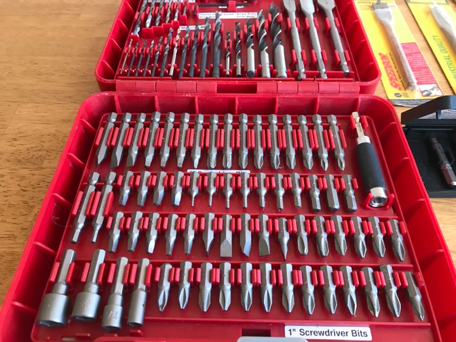 Large Red (On Left) Craftsman Tool Bit And Screwdriver Kit With Case ...