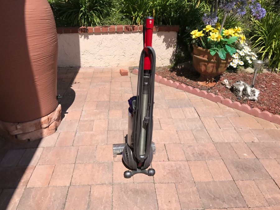 Dyson DC41 Upright Vacuum Cleaner [Photo 8]