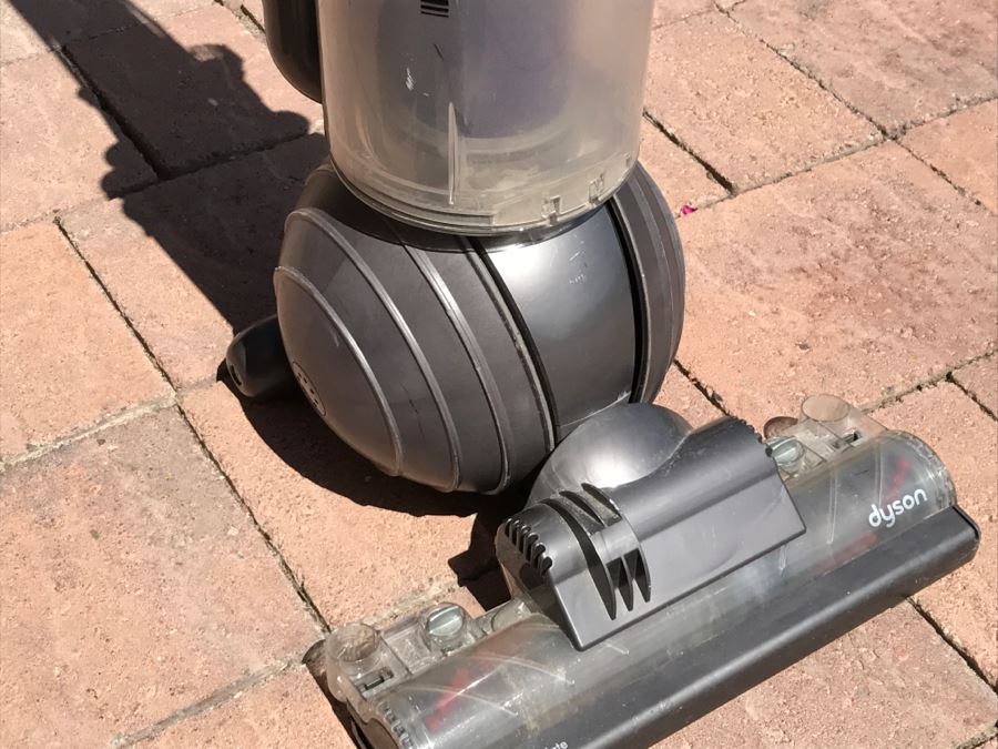 Dyson DC41 Upright Vacuum Cleaner [Photo 7]