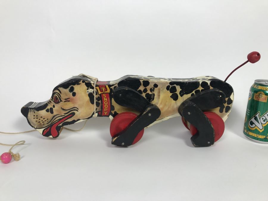 snoopy dog pull toy
